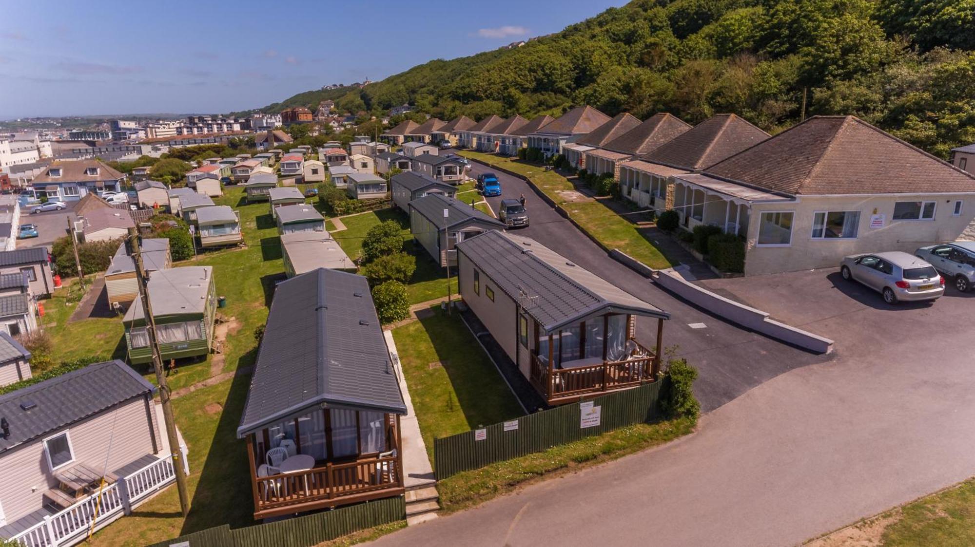 The Royal Clovelly Caravan With Sea Views